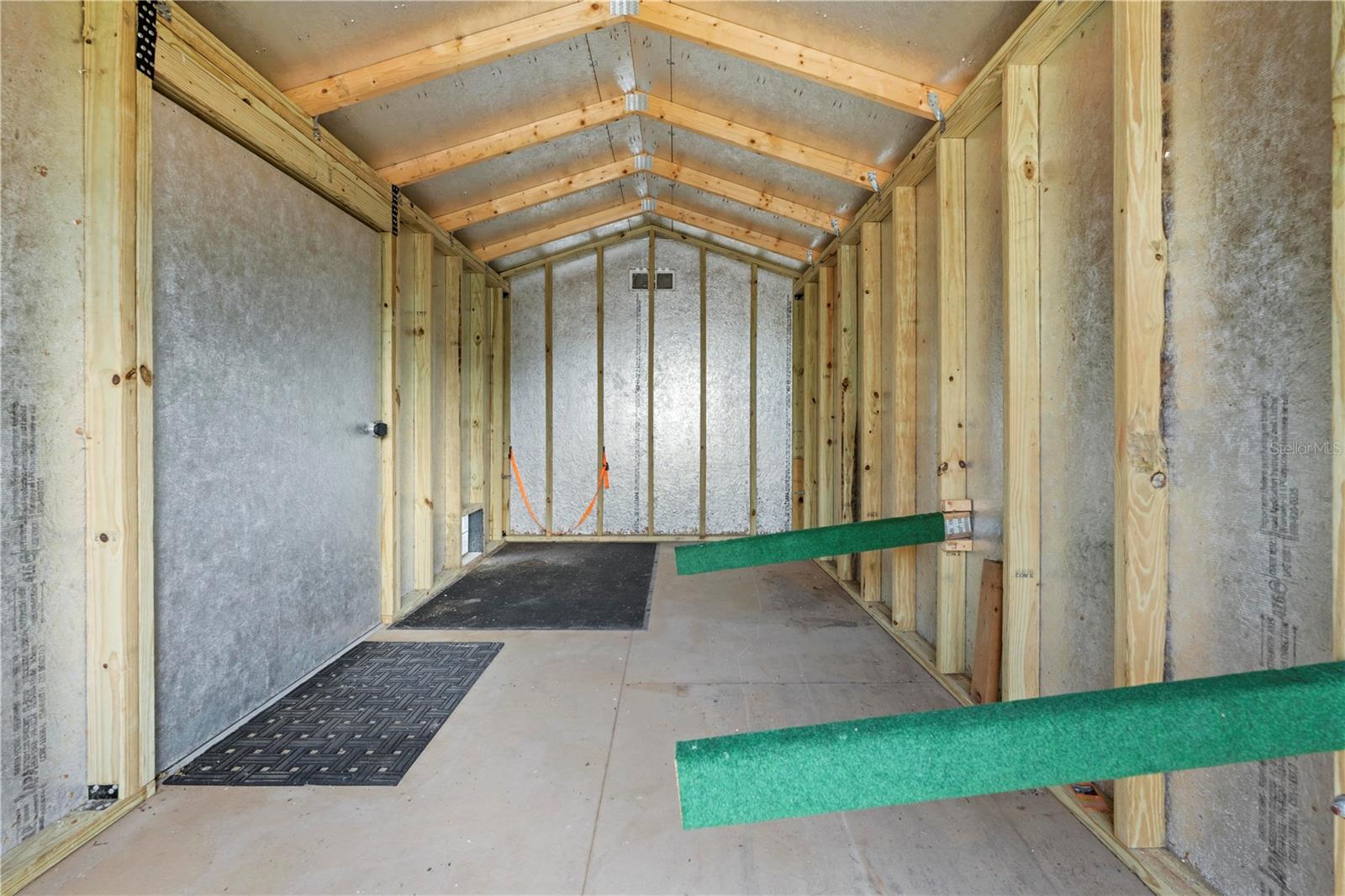 Image 23 of 68 For 5446 Bluepoint Drive