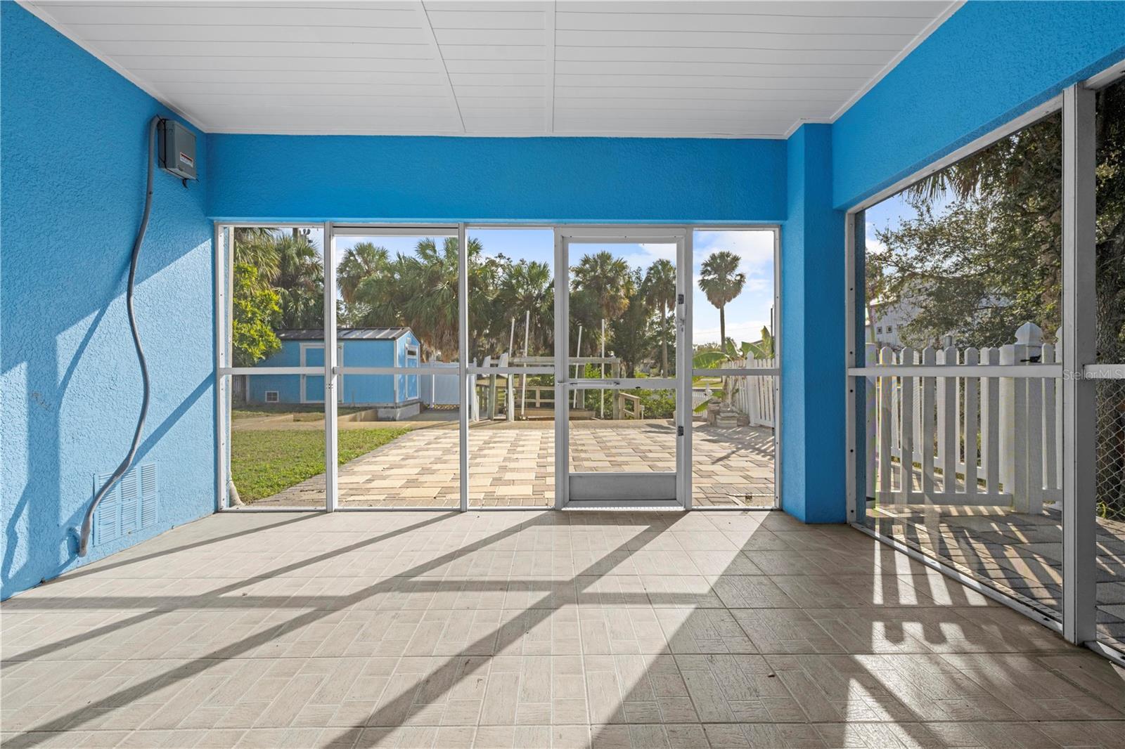 Image 24 of 68 For 5446 Bluepoint Drive