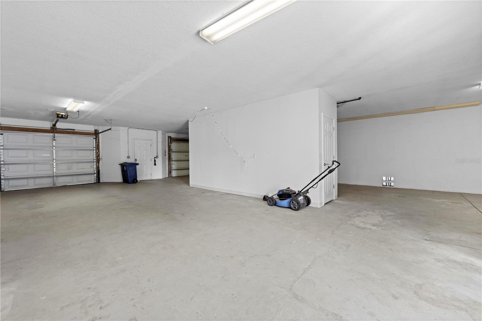 Image 25 of 68 For 5446 Bluepoint Drive