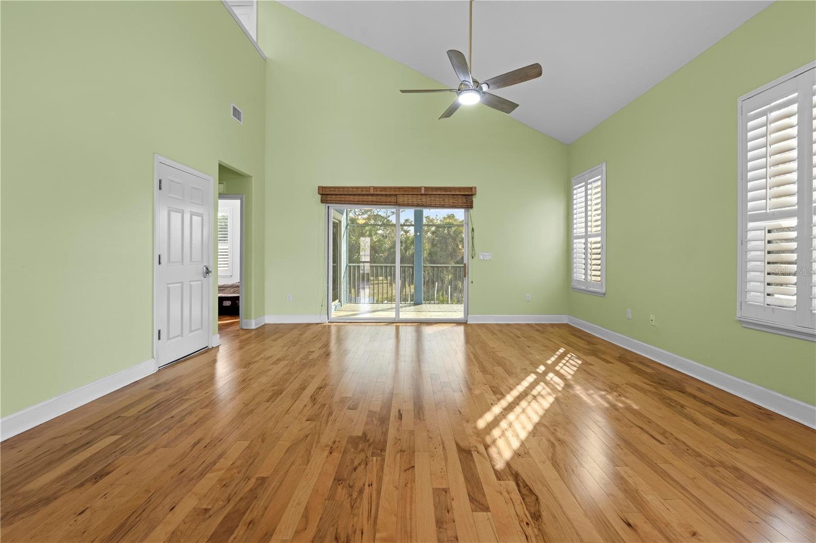 Image 34 of 68 For 5446 Bluepoint Drive