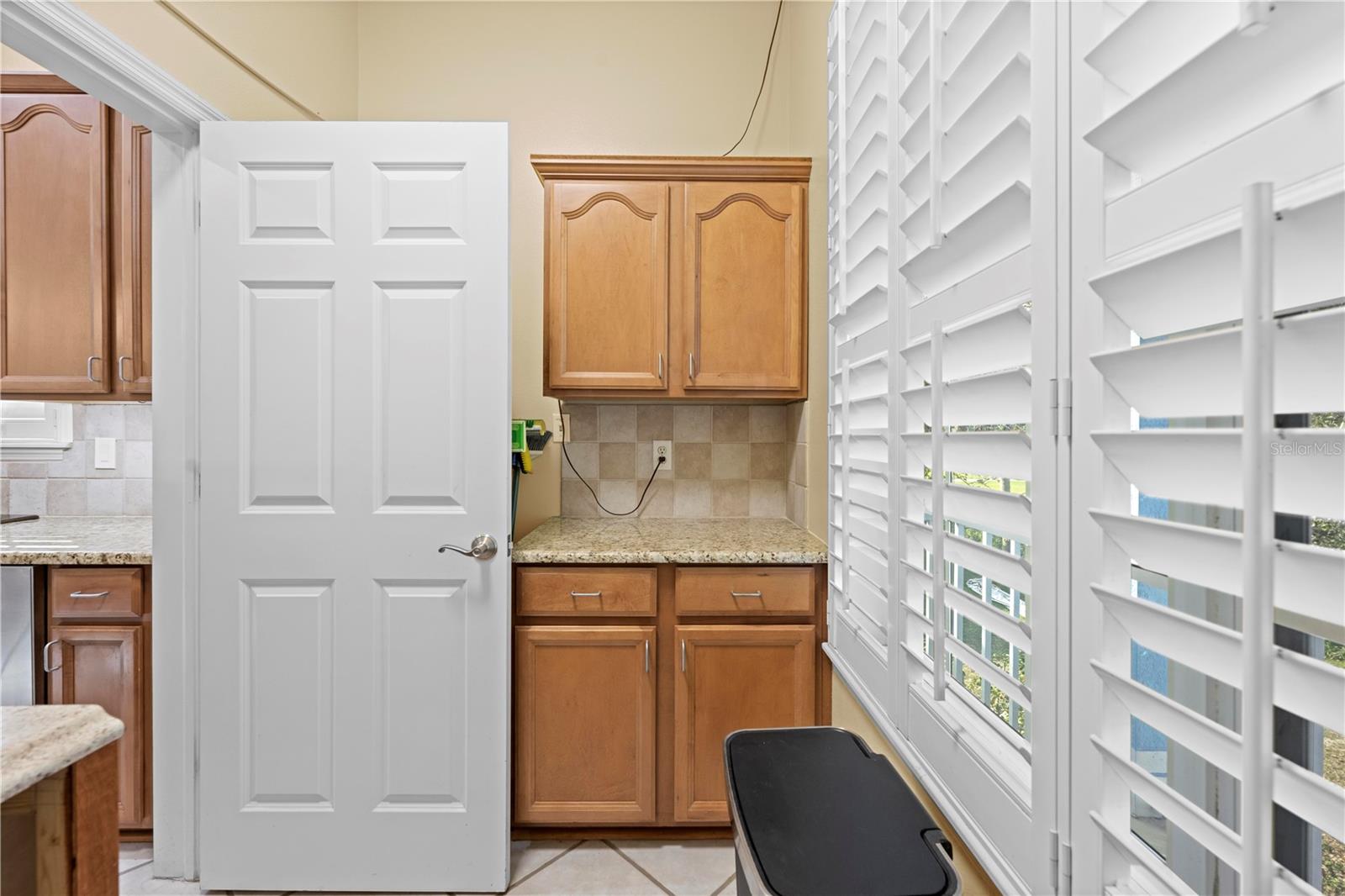 Image 41 of 68 For 5446 Bluepoint Drive