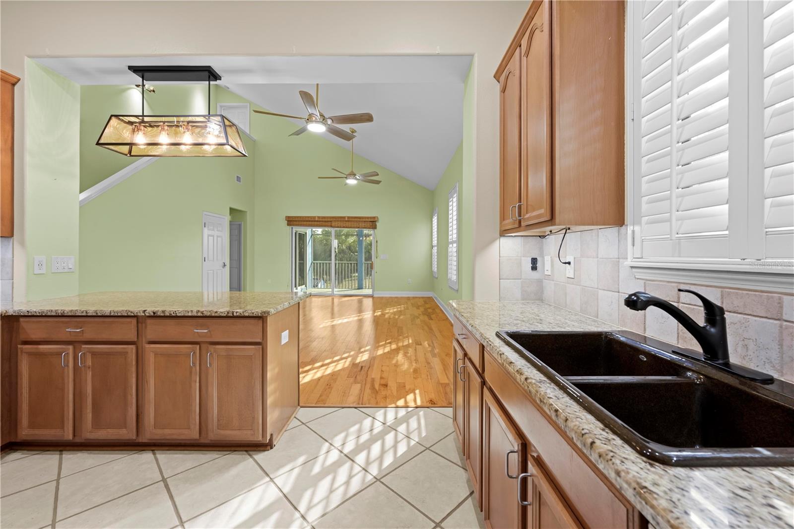 Image 42 of 68 For 5446 Bluepoint Drive