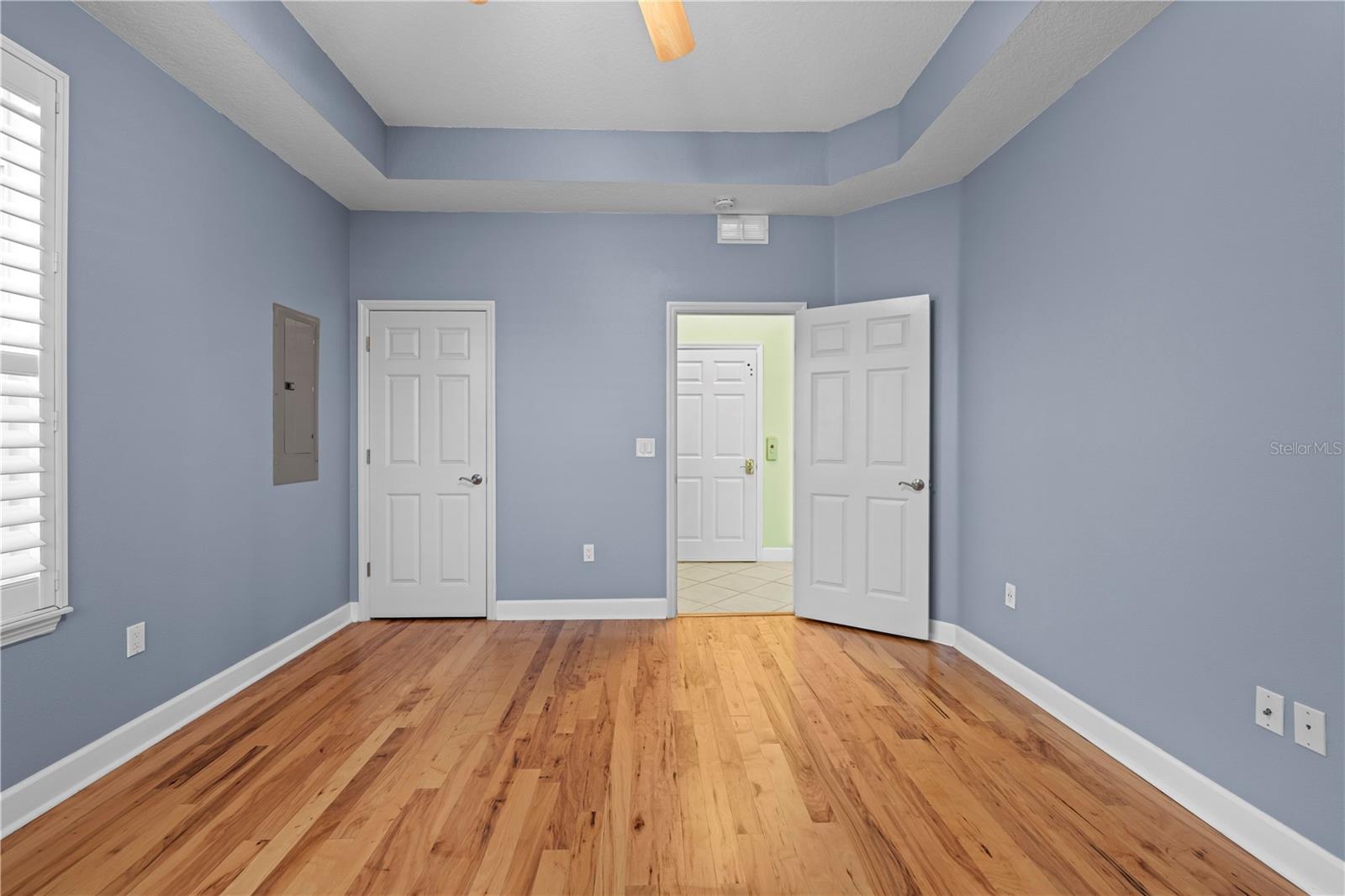 Image 46 of 68 For 5446 Bluepoint Drive