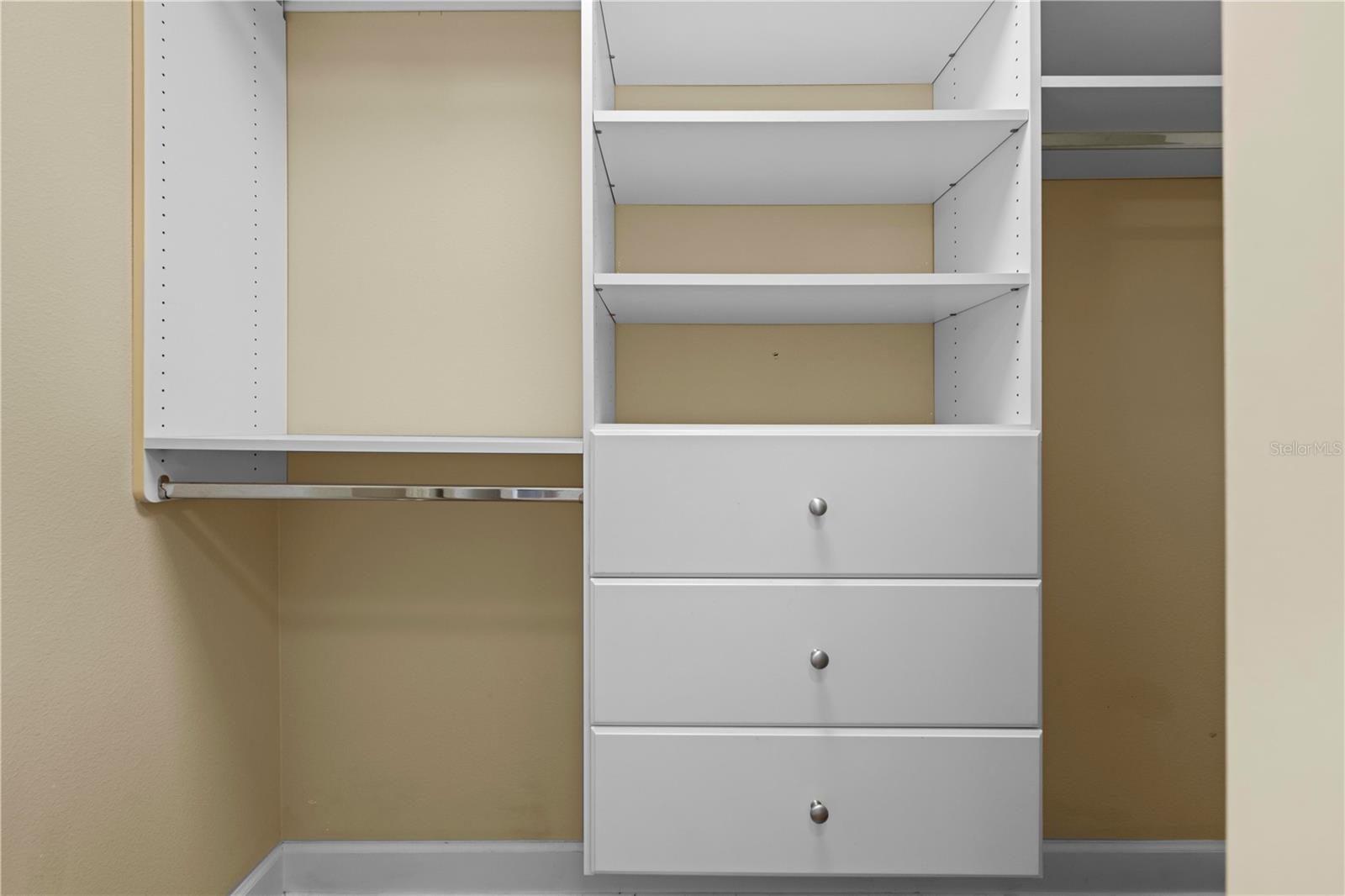 Image 61 of 68 For 5446 Bluepoint Drive