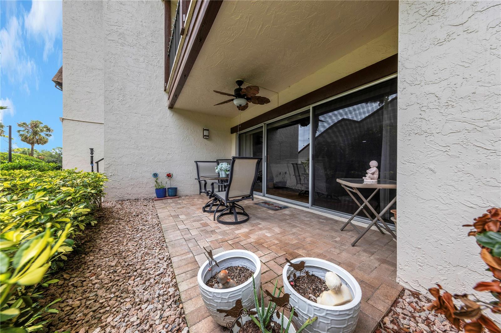 Image 22 of 23 For 3035 Countryside Boulevard 16b