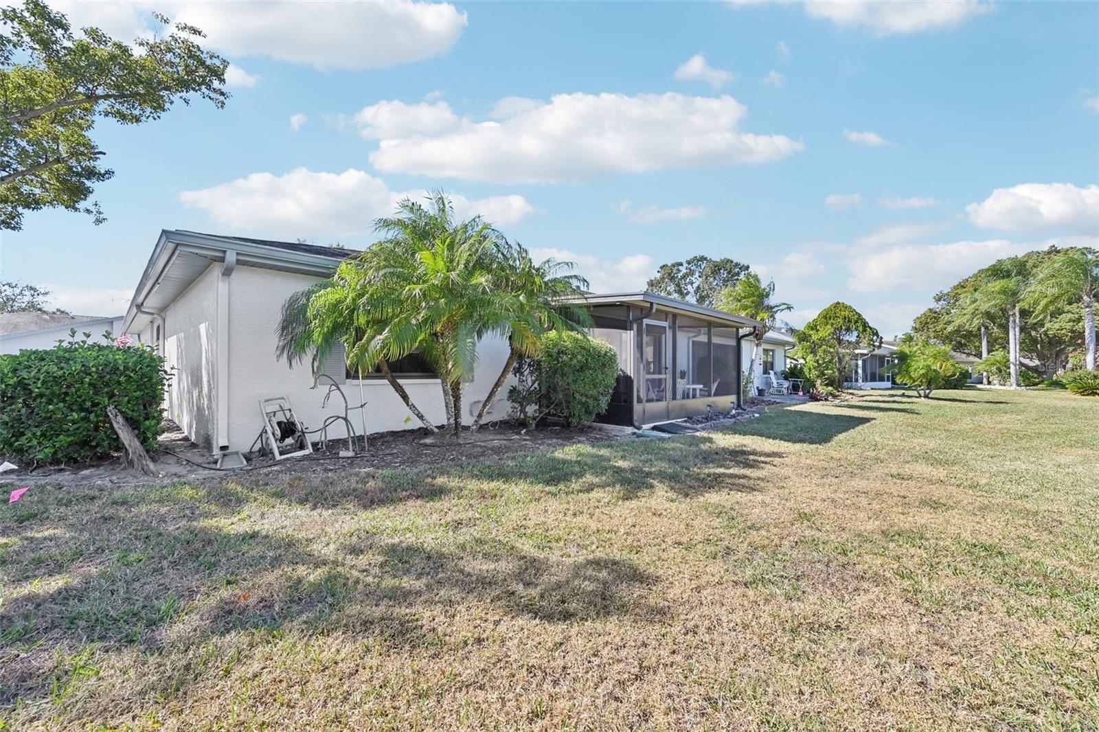 Listing photo id 28 for 1601 Layton Court