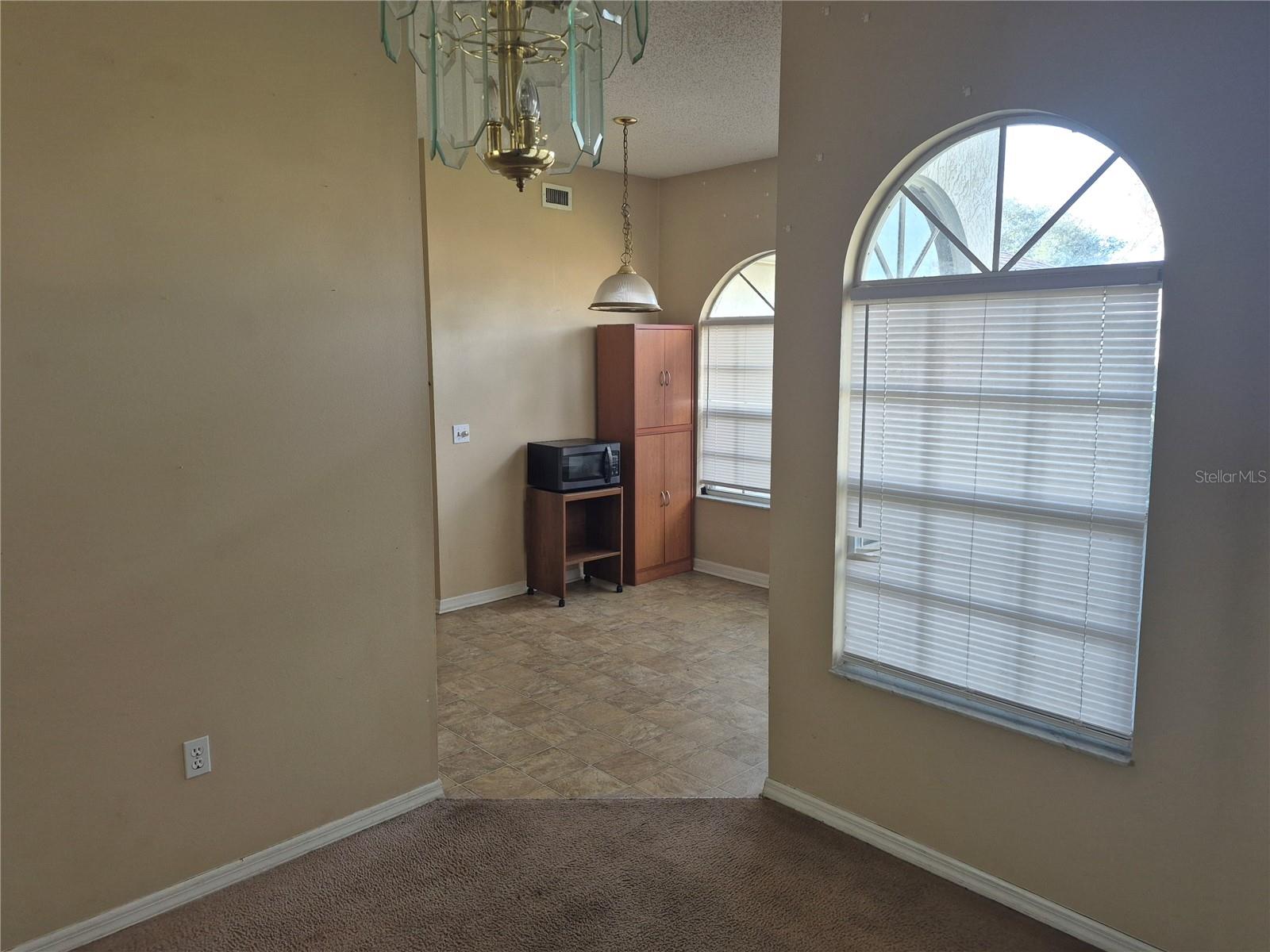 Image 8 of 9 For 23300 Dover Drive