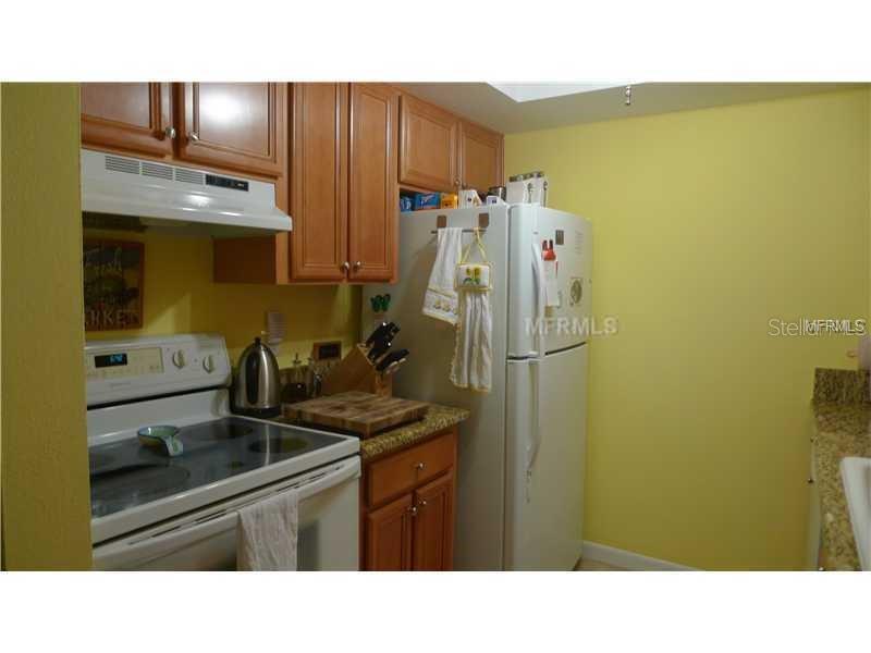 Image 3 of 12 For 3109 Horatio Street A27