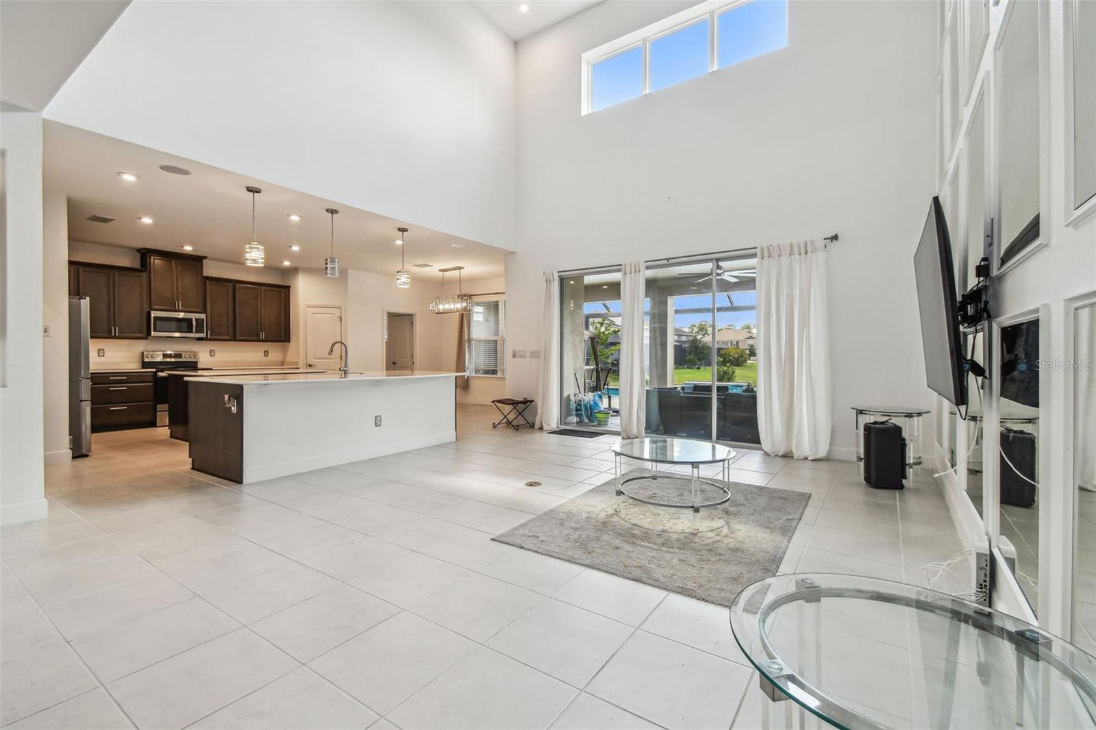 Image 18 of 100 For 7024 Bradbury Circle