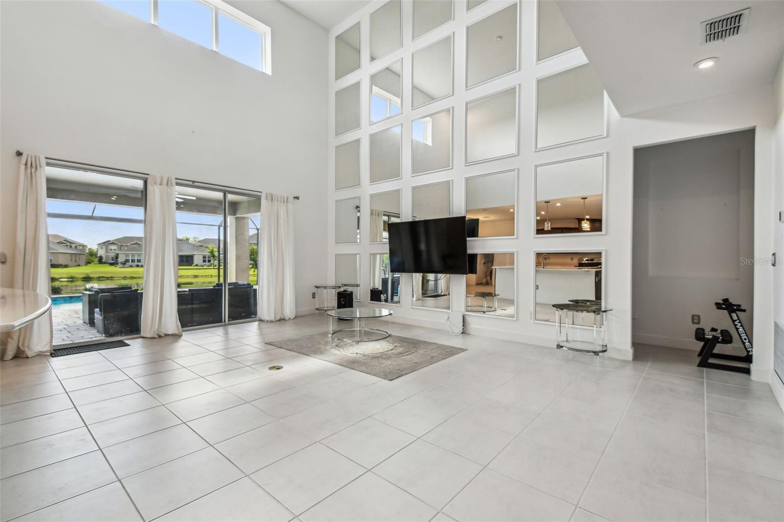 Image 19 of 100 For 7024 Bradbury Circle