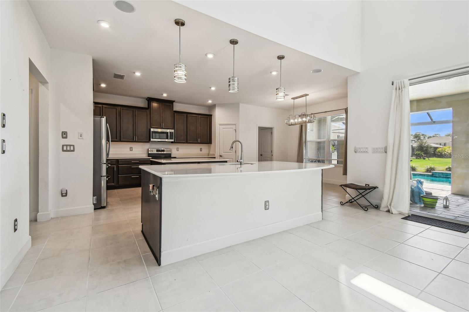 Image 24 of 100 For 7024 Bradbury Circle