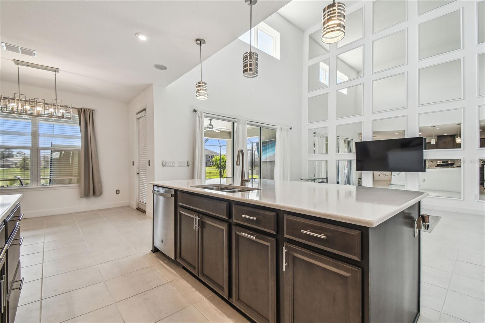 Image 32 of 100 For 7024 Bradbury Circle