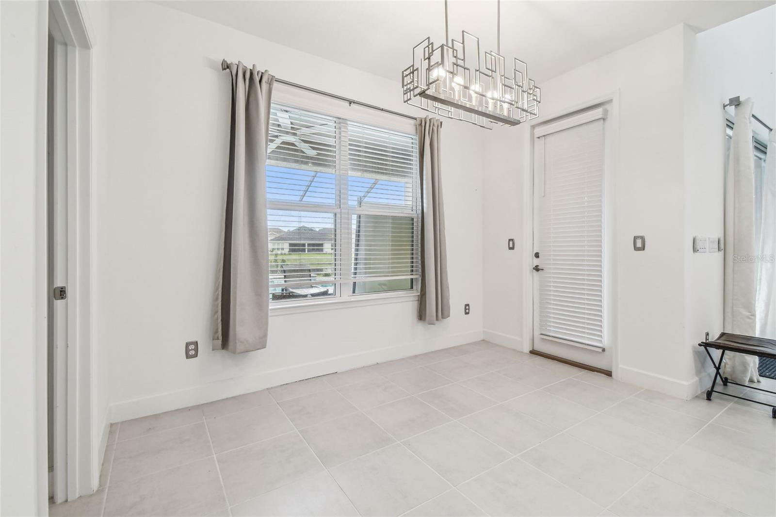 Image 38 of 100 For 7024 Bradbury Circle