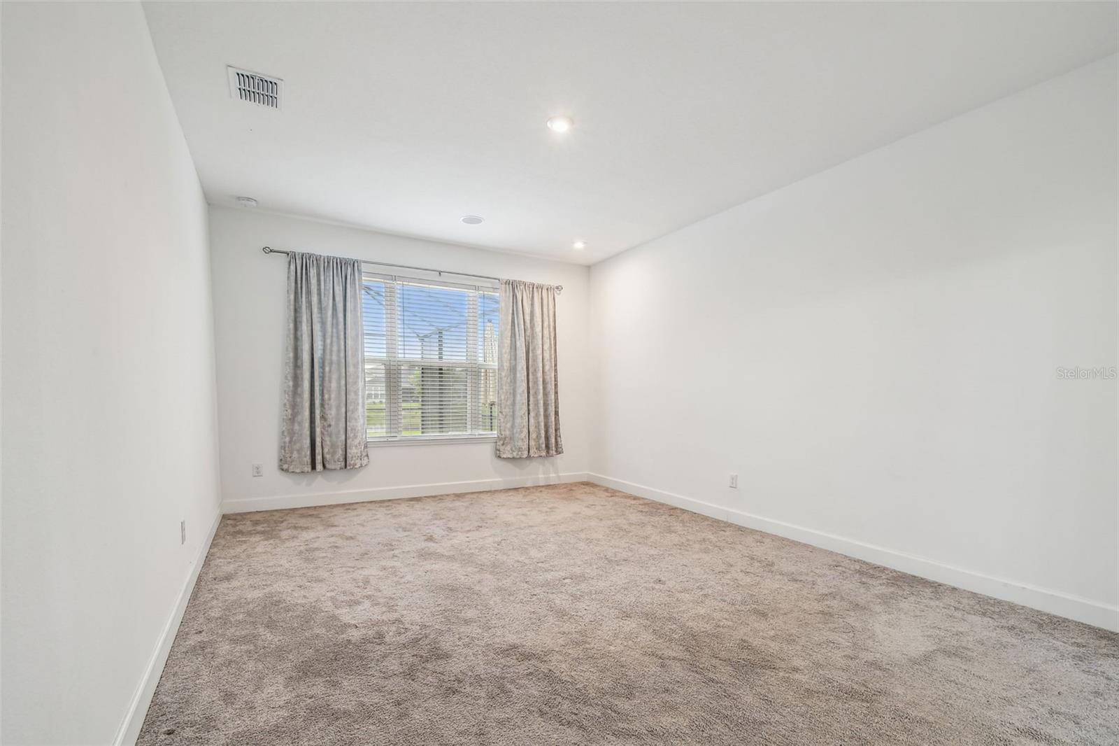 Image 43 of 100 For 7024 Bradbury Circle