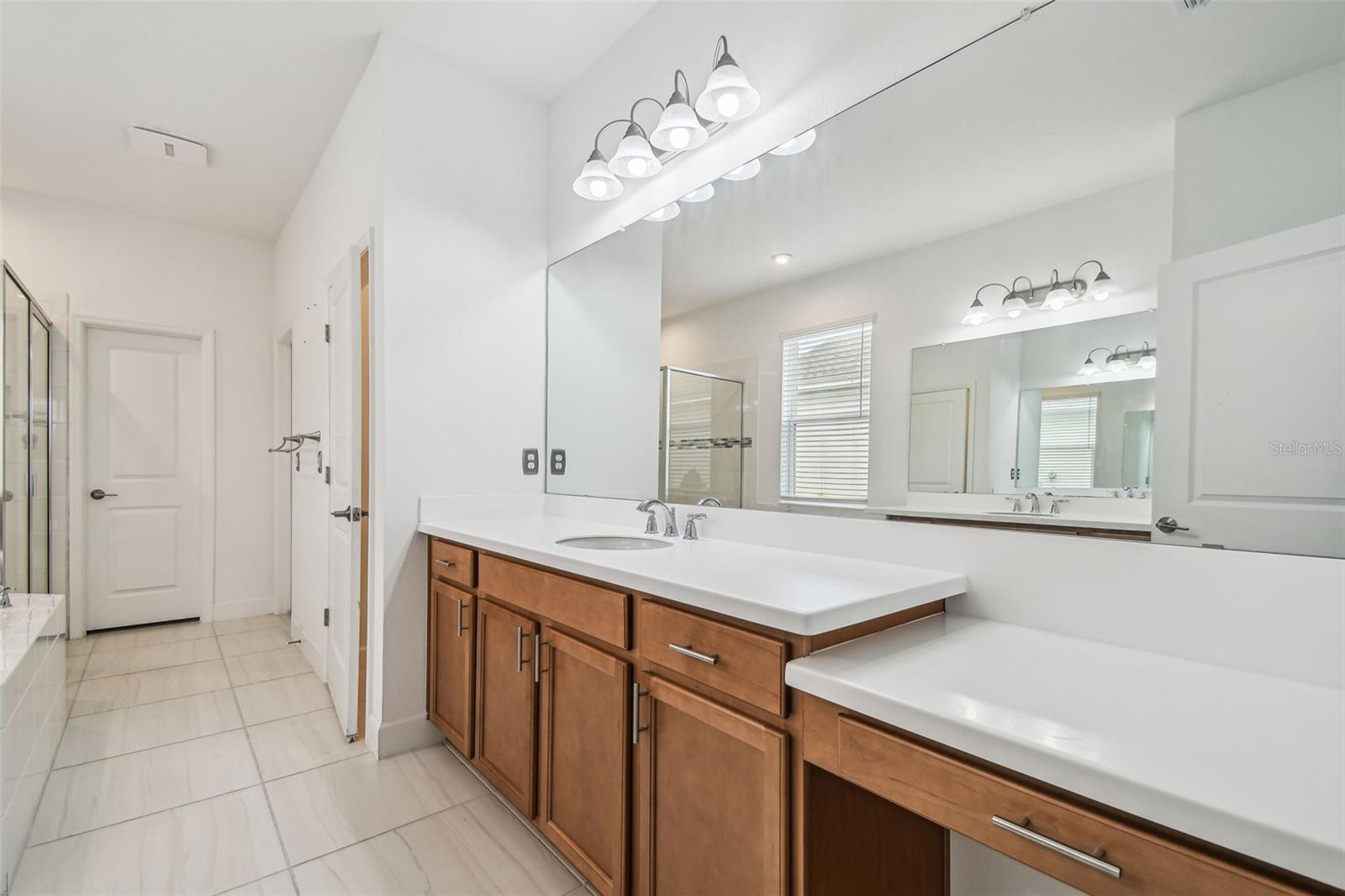 Image 45 of 100 For 7024 Bradbury Circle