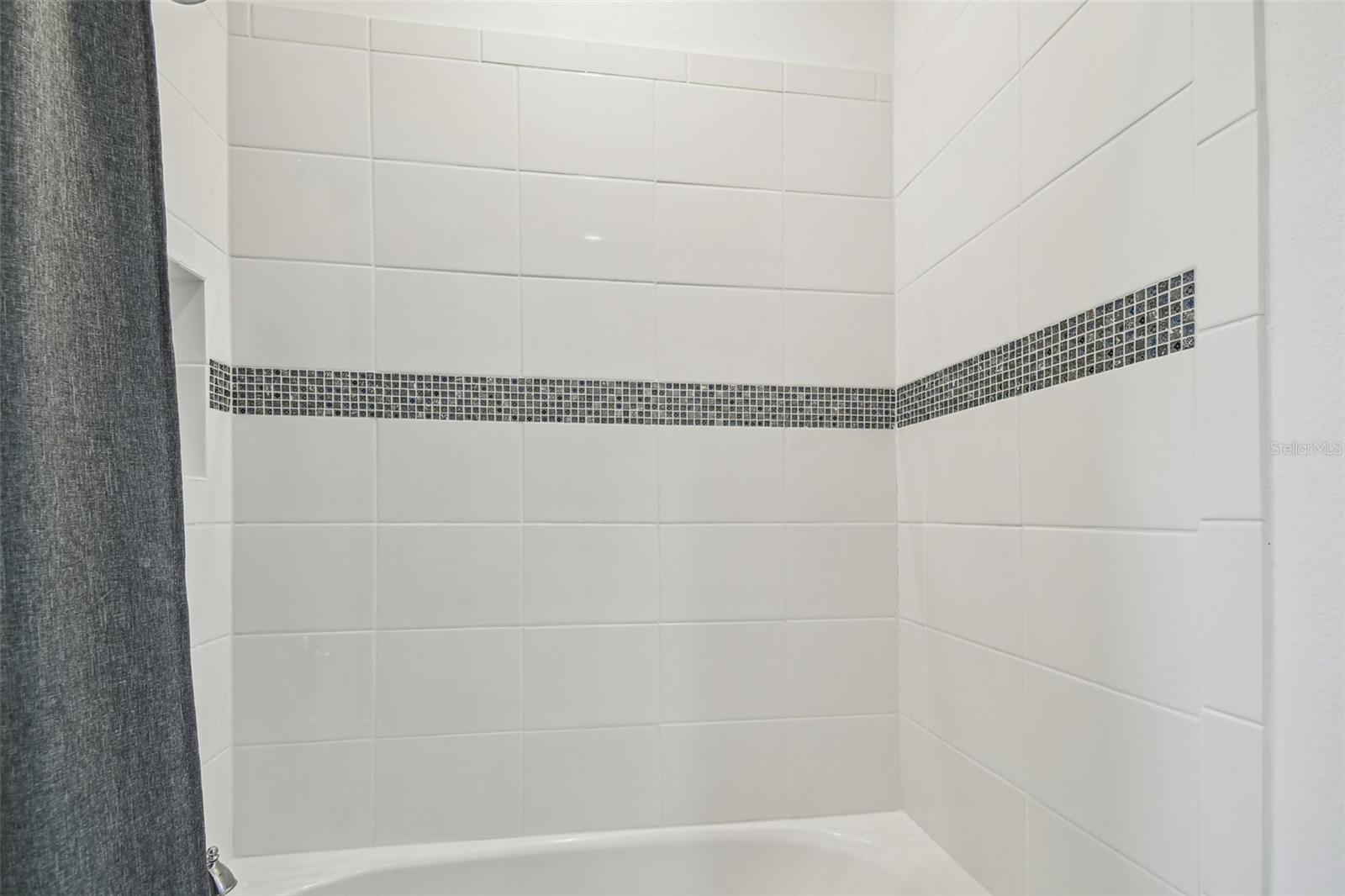 Image 71 of 100 For 7024 Bradbury Circle