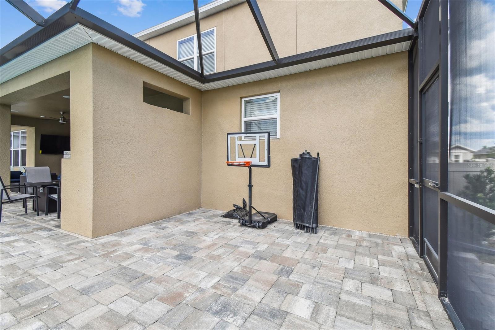 Image 81 of 100 For 7024 Bradbury Circle