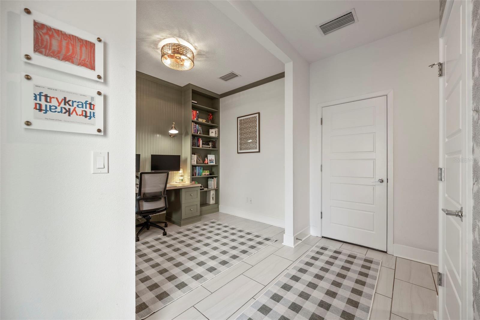 Image 4 of 53 For 4810 Mcelroy Avenue 28