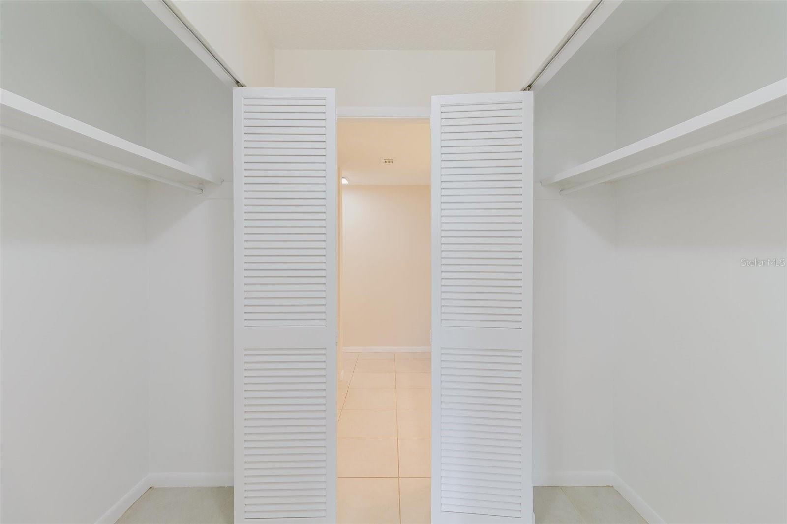 Image 27 of 60 For 100 Oakmont Lane 507