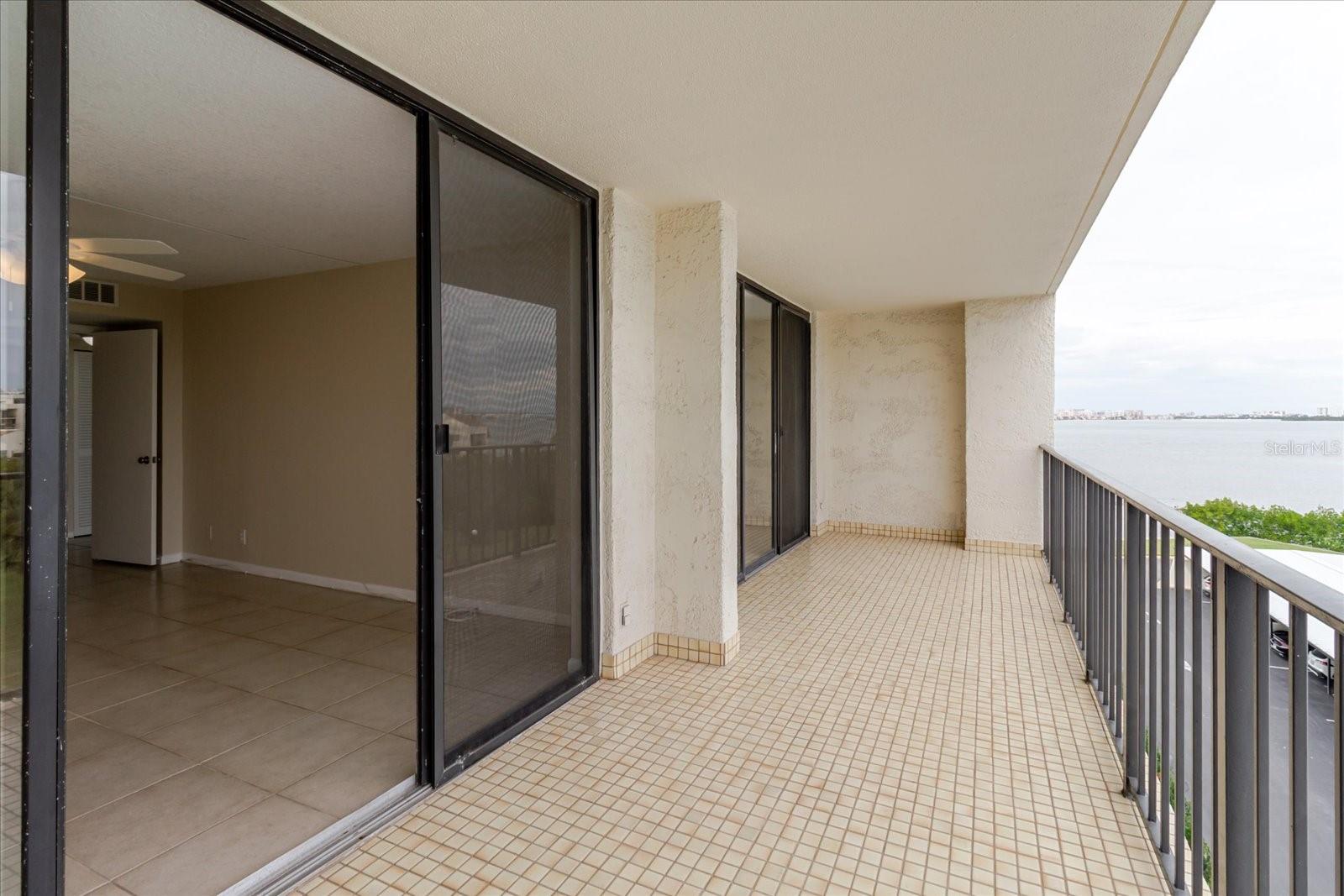 Image 33 of 60 For 100 Oakmont Lane 507