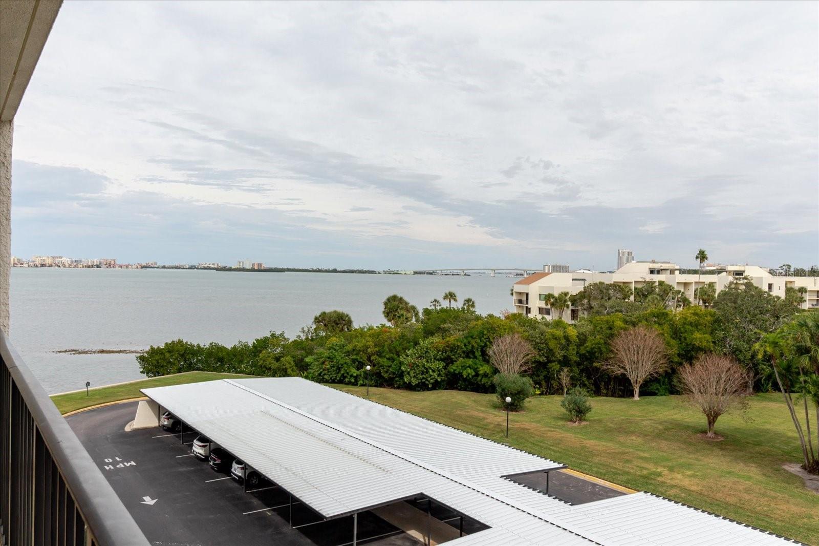 Image 34 of 60 For 100 Oakmont Lane 507