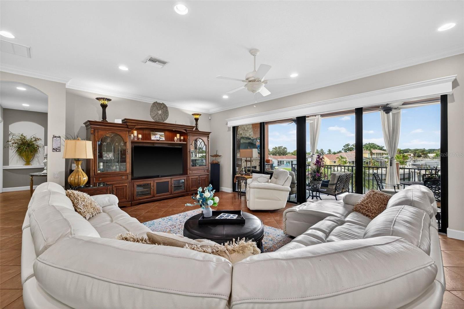 Image 4 of 72 For 4401 38th Street S