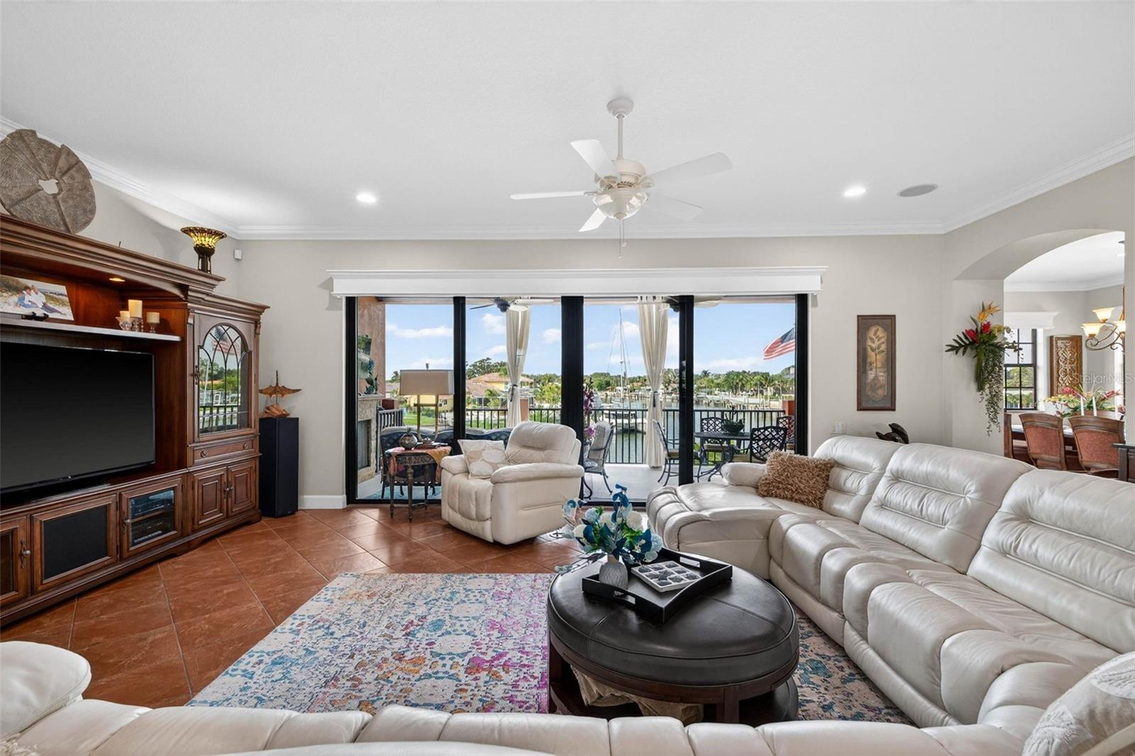 Image 5 of 72 For 4401 38th Street S