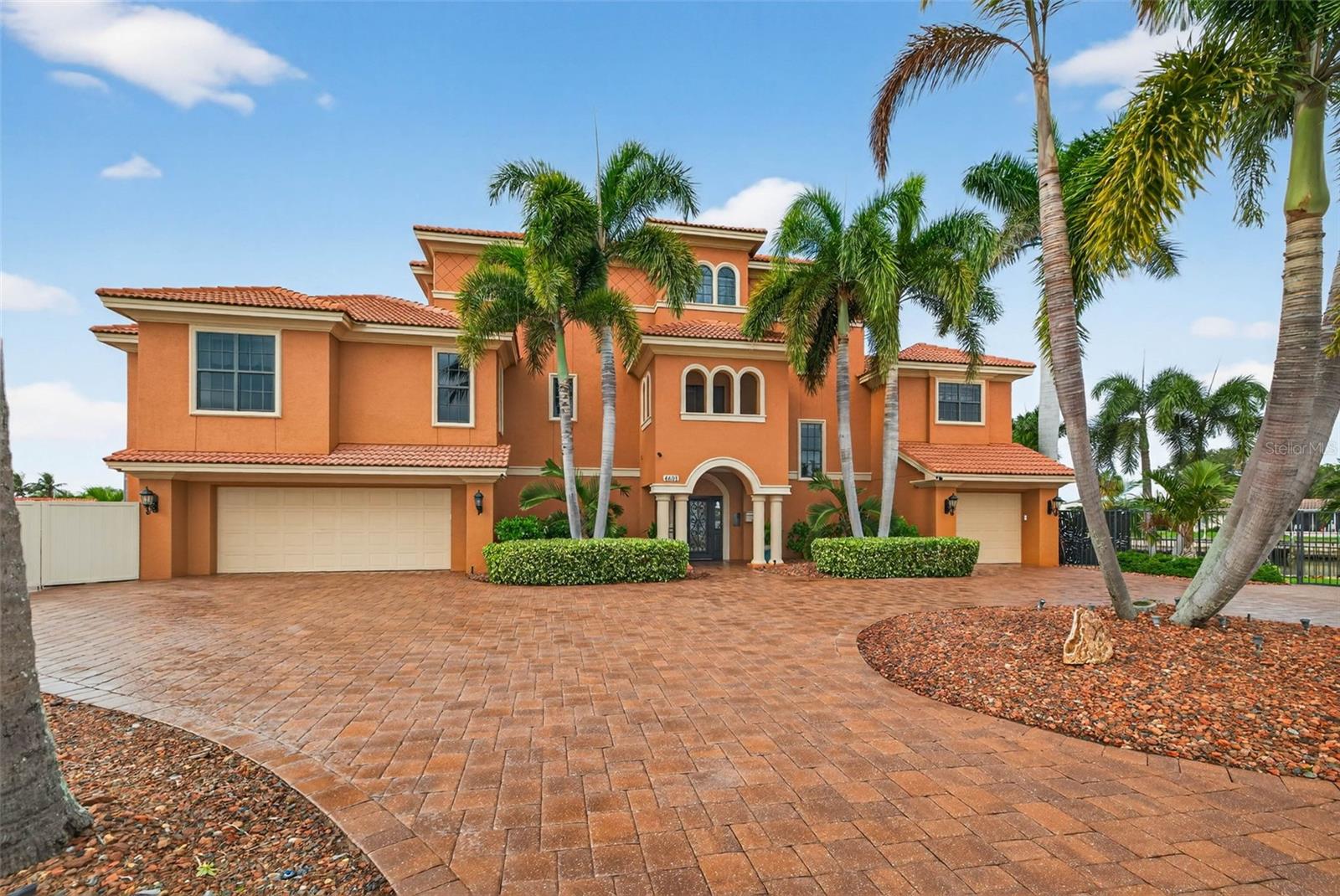 Image 68 of 72 For 4401 38th Street S