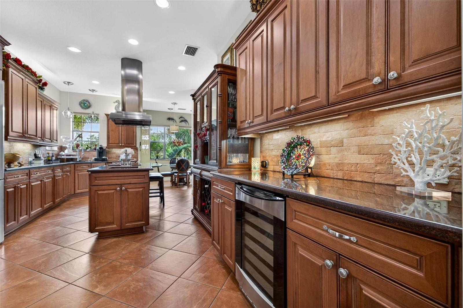 Image 8 of 72 For 4401 38th Street S