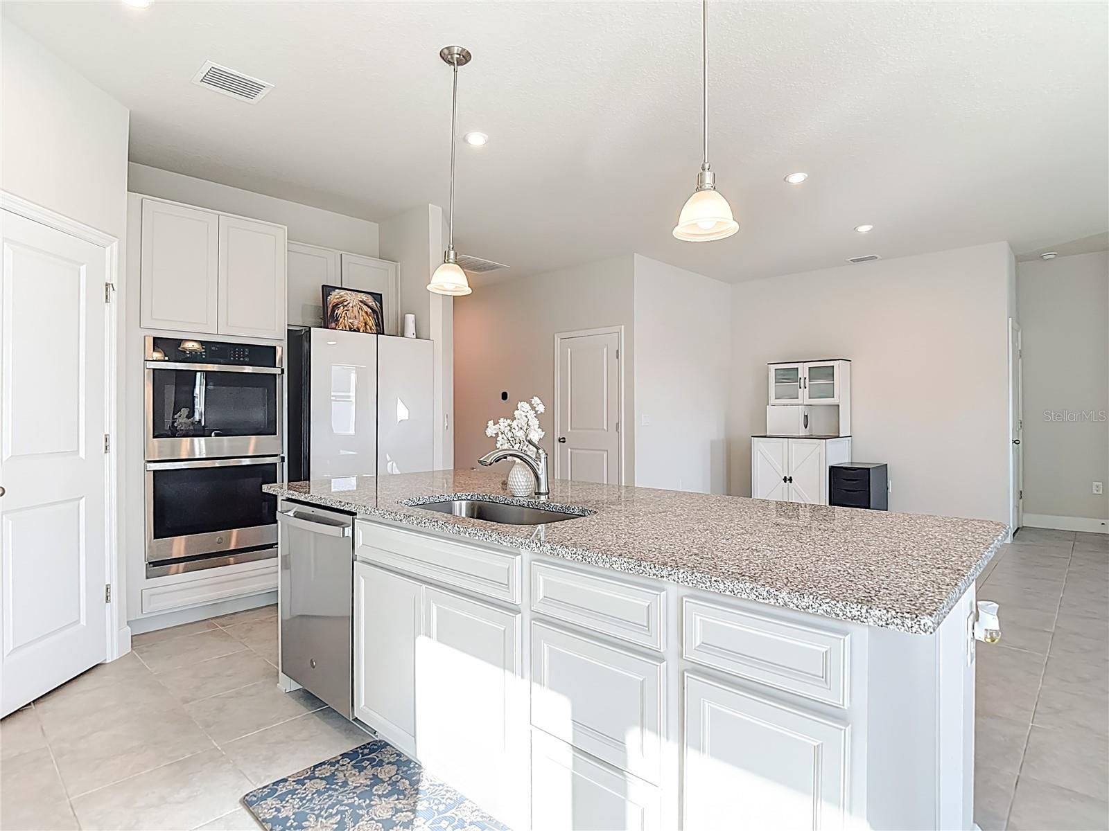 Image 16 of 70 For 35428 Crescent Creek Drive