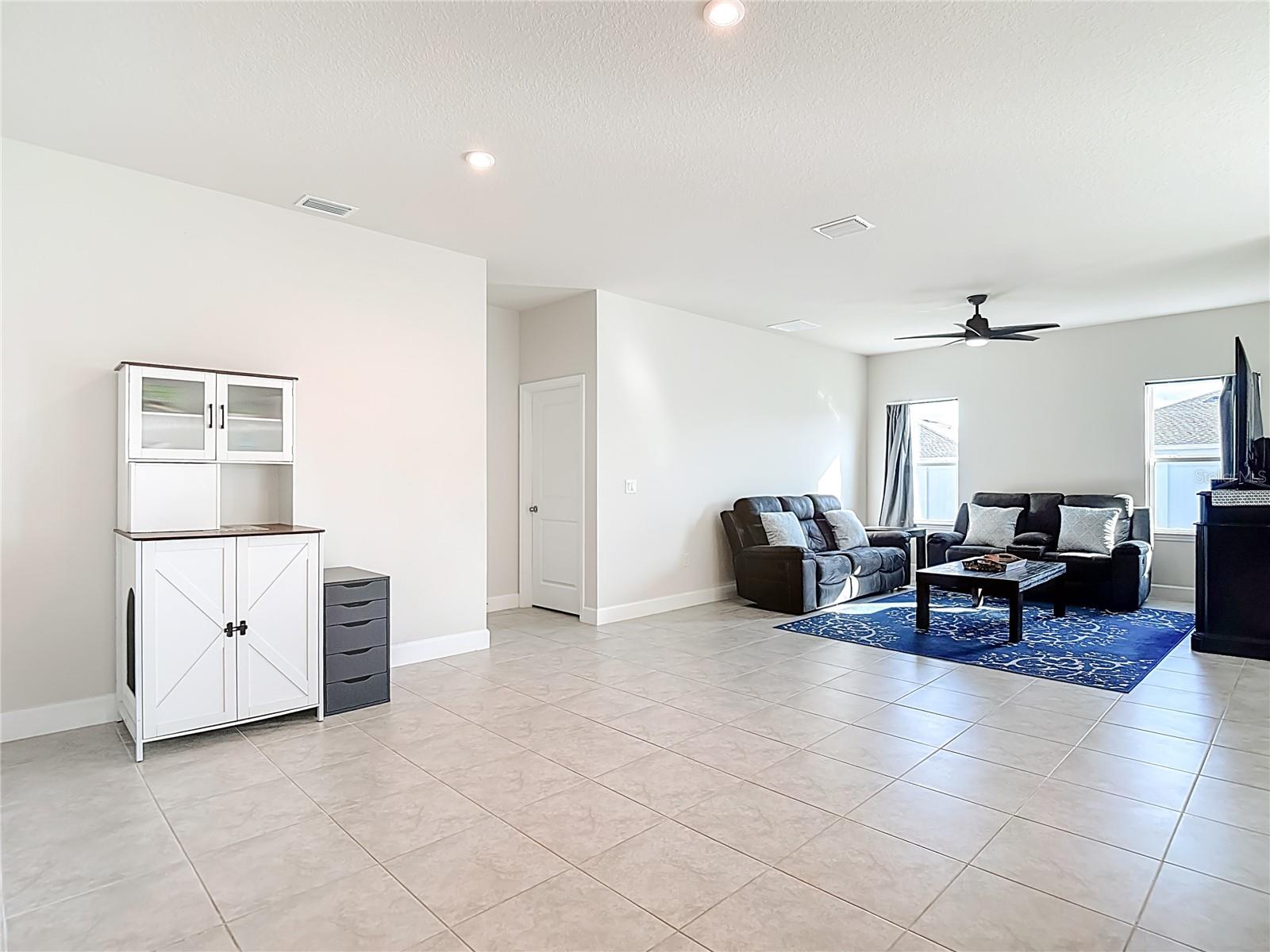 Image 21 of 70 For 35428 Crescent Creek Drive