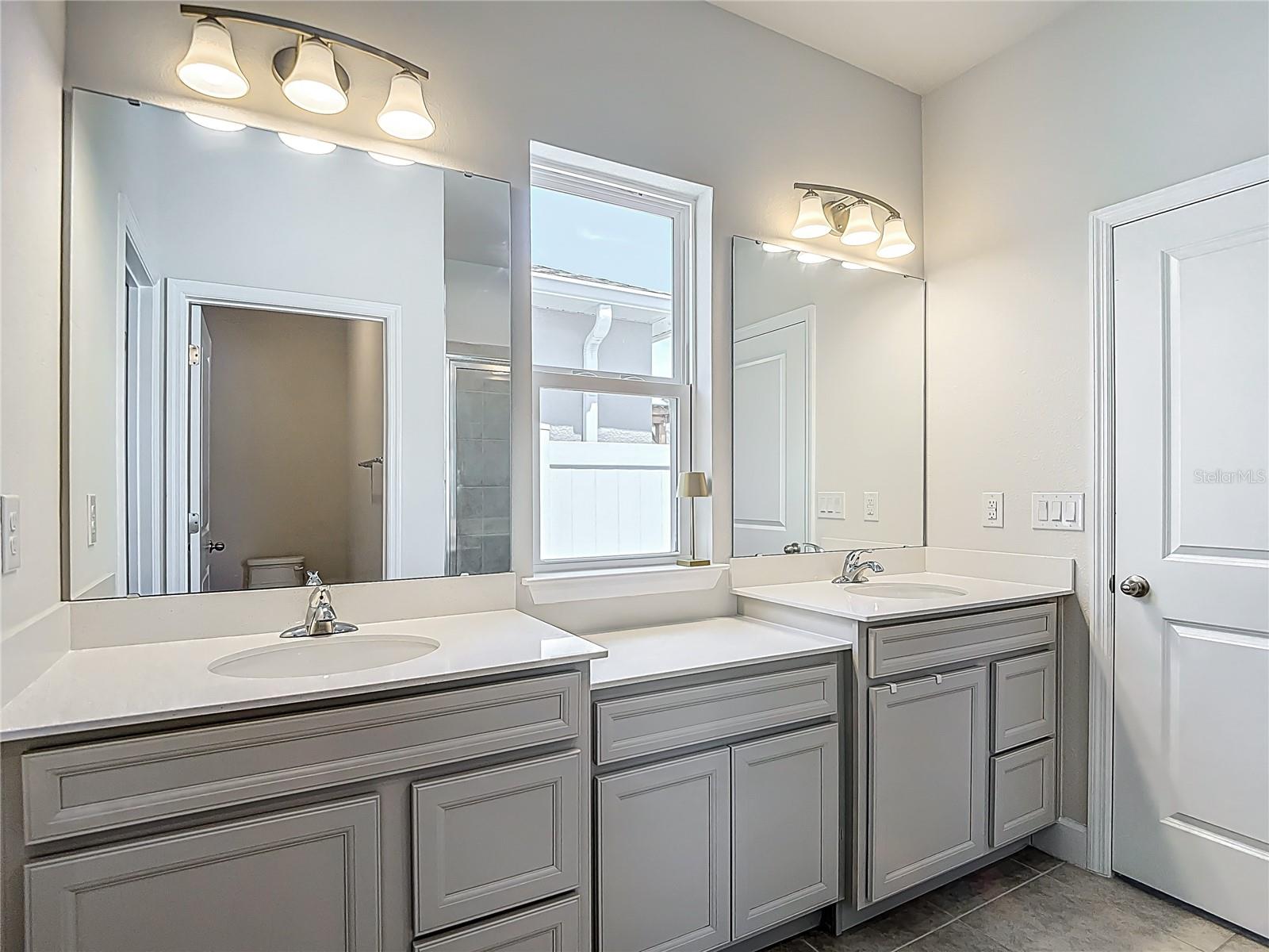 Image 25 of 70 For 35428 Crescent Creek Drive