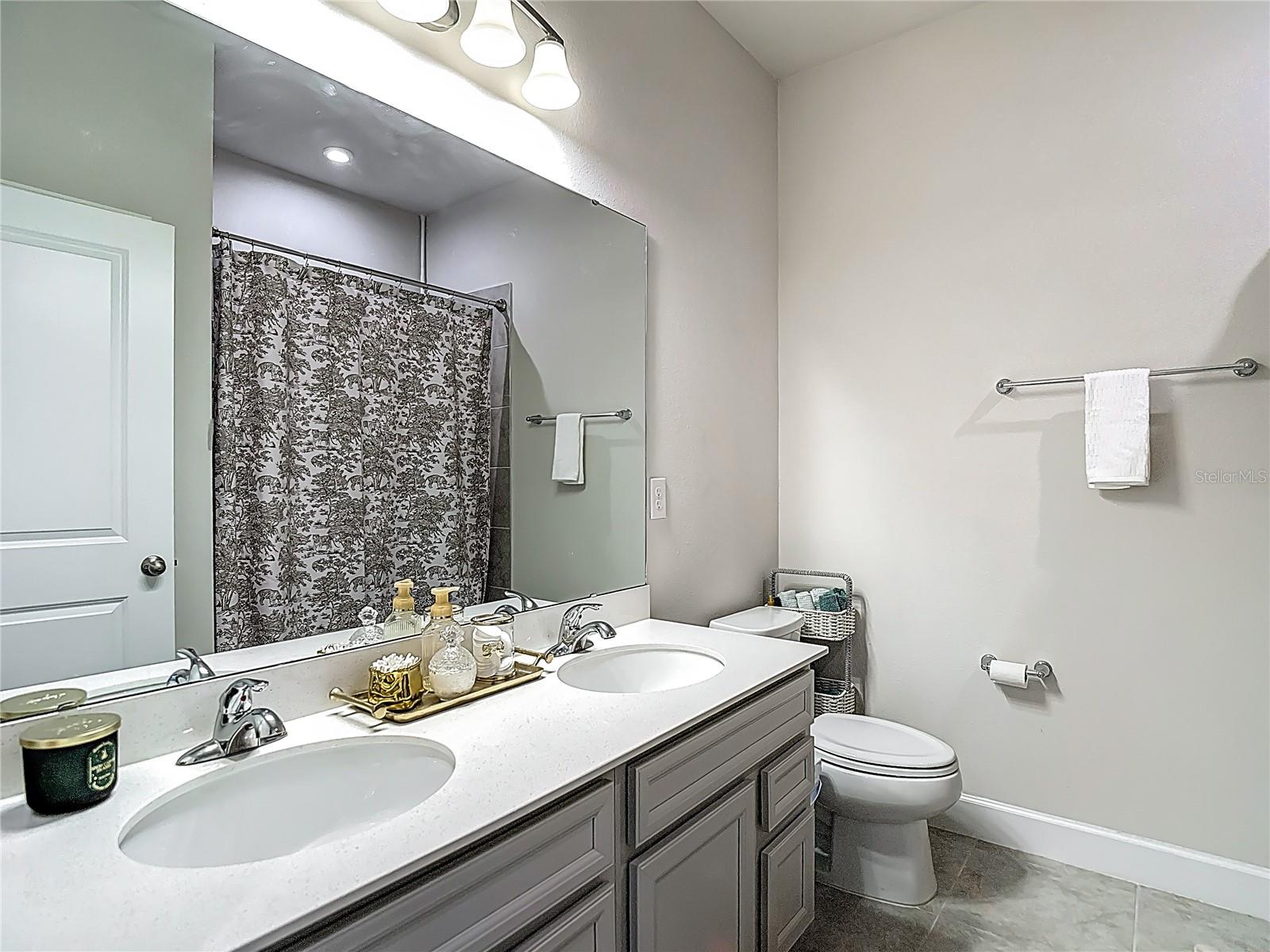 Image 35 of 70 For 35428 Crescent Creek Drive