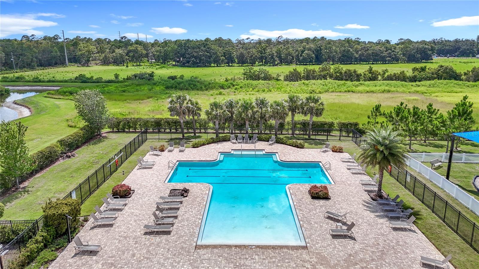 Image 59 of 70 For 35428 Crescent Creek Drive