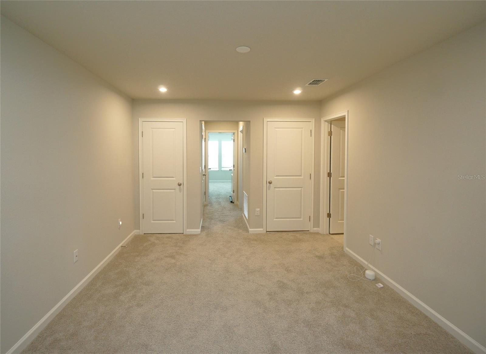 Image 15 of 26 For 25967 Woven Wicker Bend