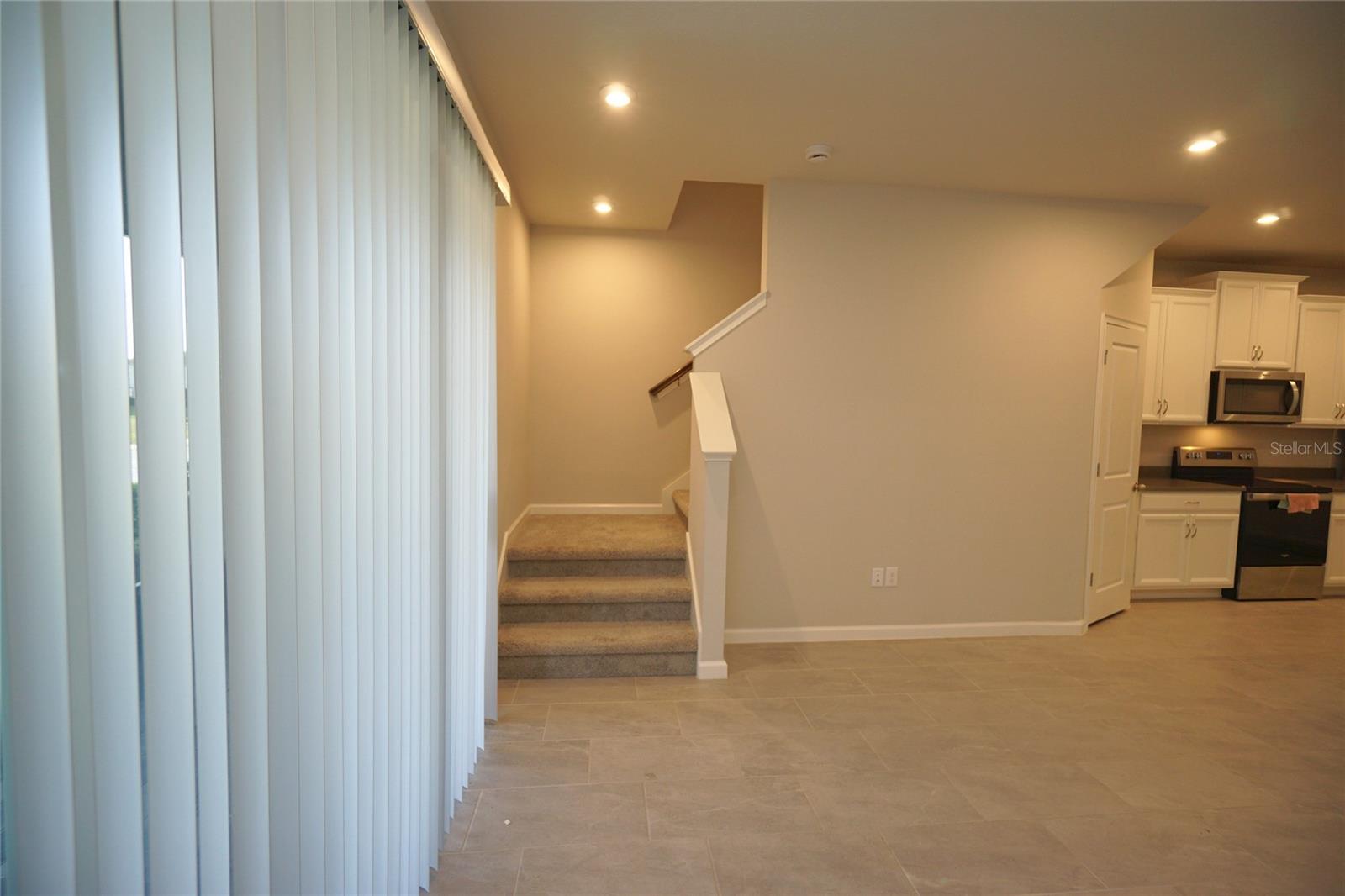 Image 17 of 26 For 25967 Woven Wicker Bend