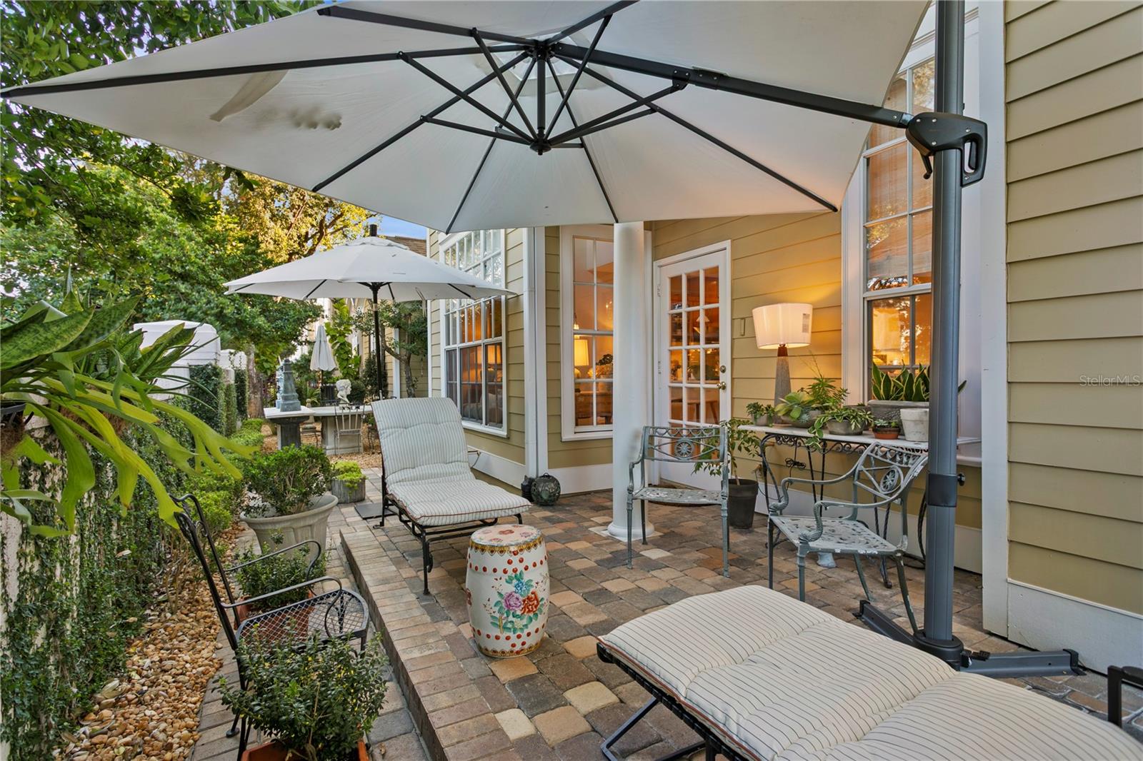 Image 10 of 75 For 328 Inner Harbour Circle