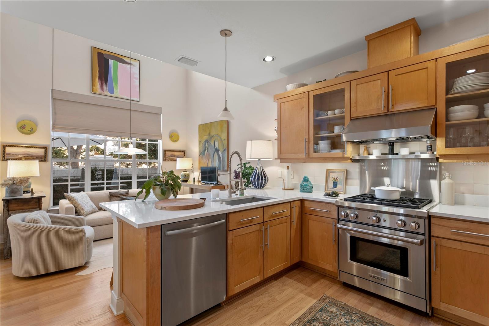 Image 22 of 75 For 328 Inner Harbour Circle