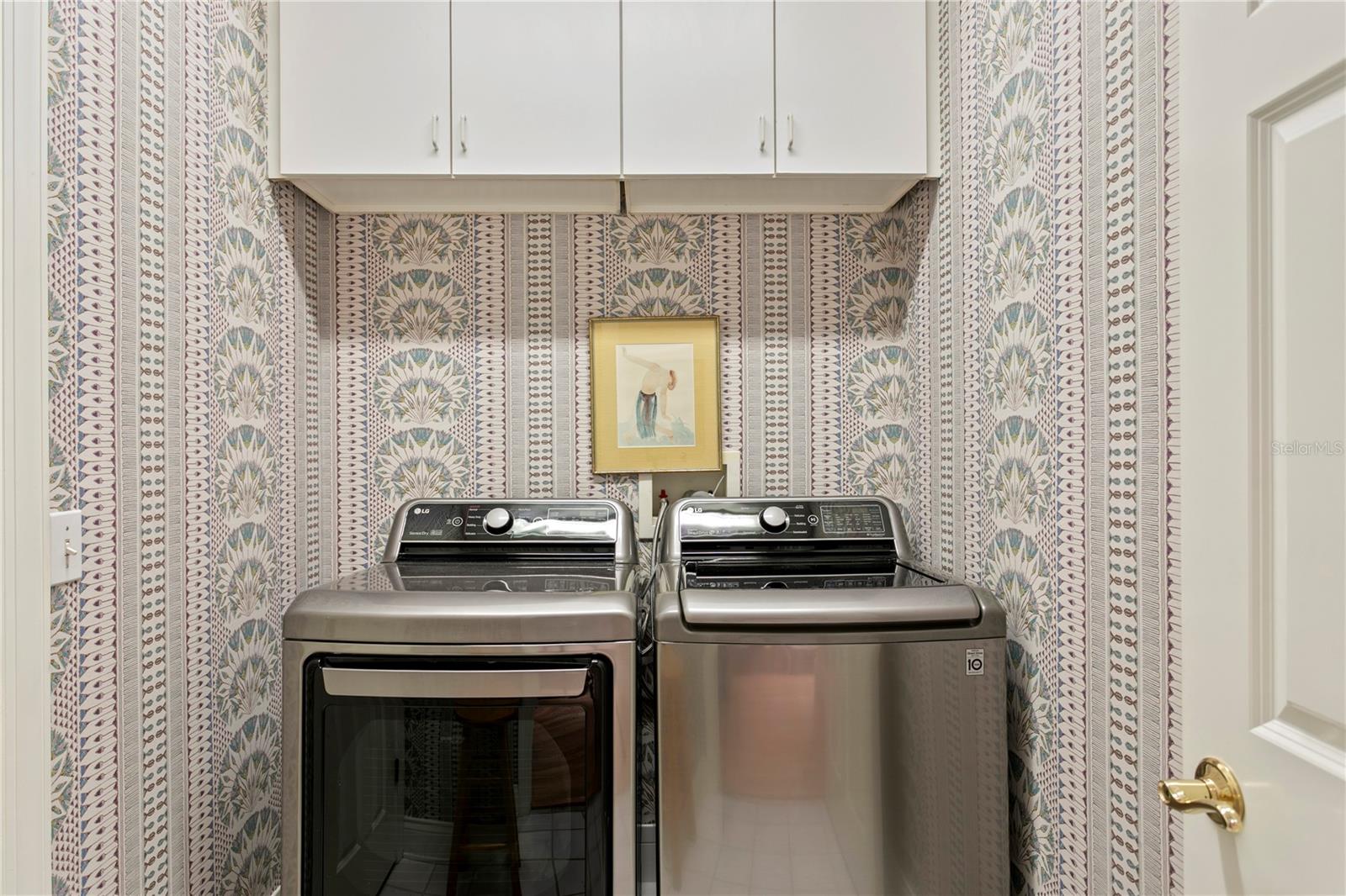 Image 31 of 75 For 328 Inner Harbour Circle