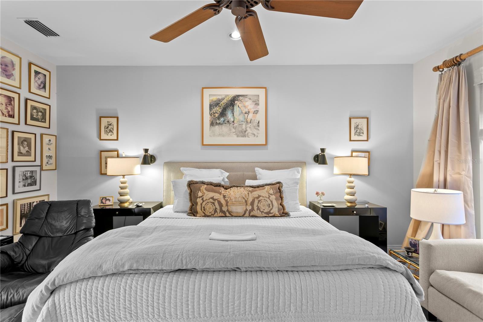 Image 34 of 75 For 328 Inner Harbour Circle