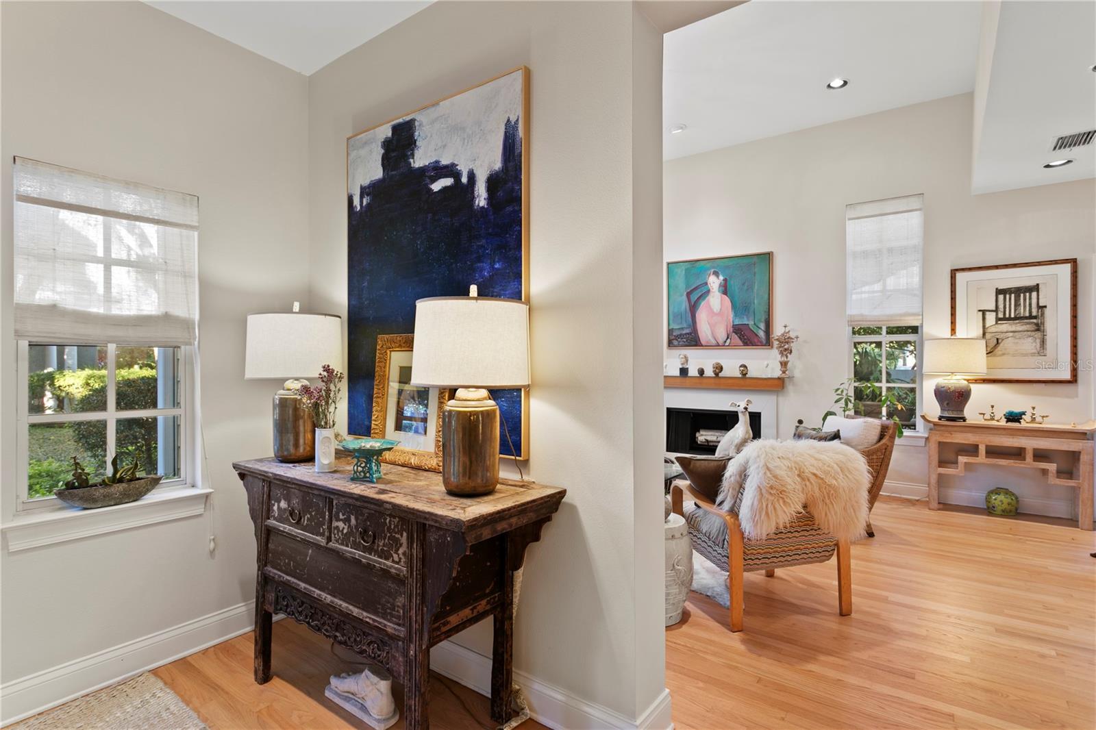 Image 4 of 75 For 328 Inner Harbour Circle