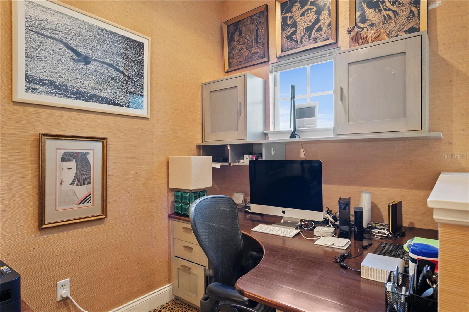 Image 50 of 75 For 328 Inner Harbour Circle