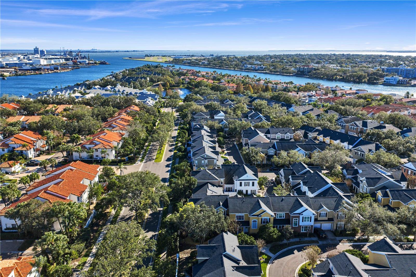 Image 68 of 75 For 328 Inner Harbour Circle