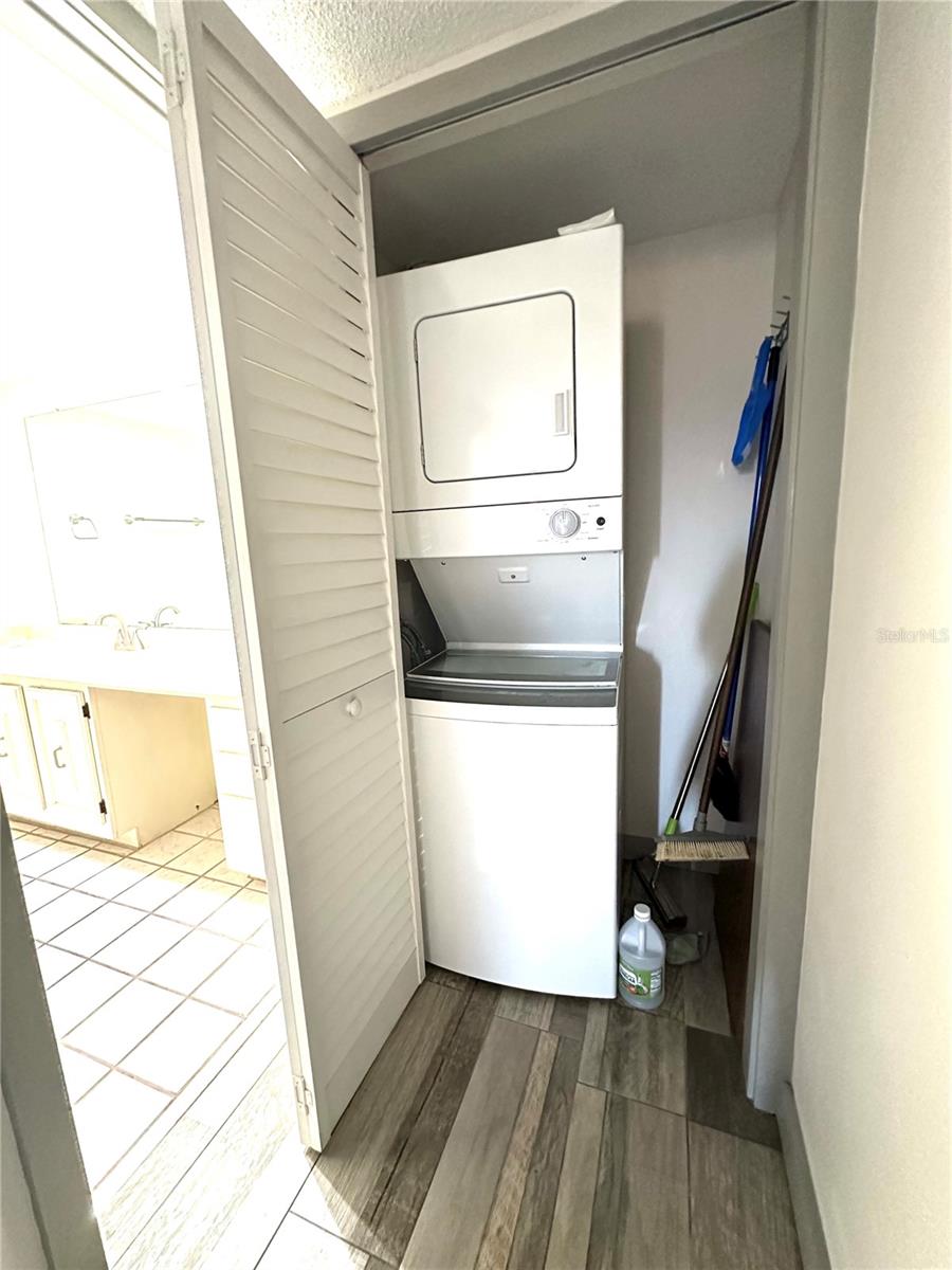 Image 22 of 24 For 500 Osceola Avenue 502