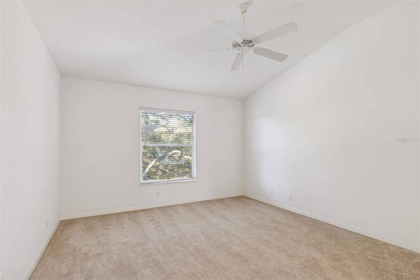 Image 31 of 46 For 1604 Fieldfare Court