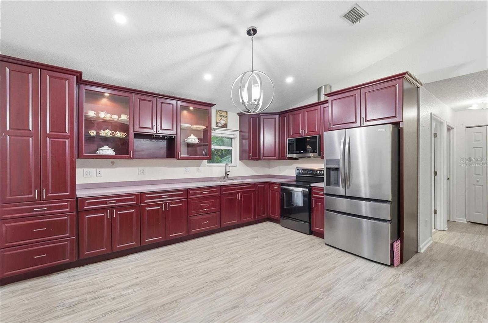 Image 13 of 56 For 2620 49th Avenue N