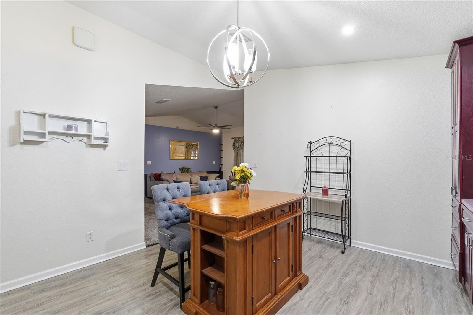 Image 16 of 56 For 2620 49th Avenue N