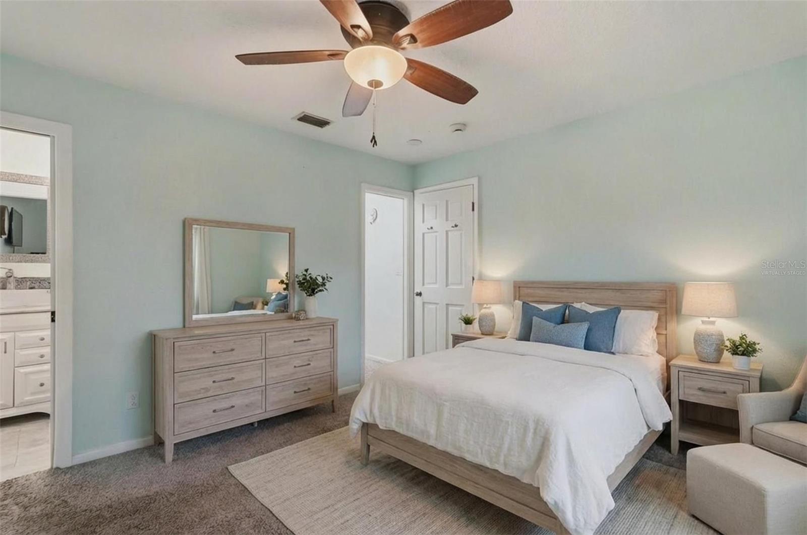 Image 29 of 56 For 2620 49th Avenue N