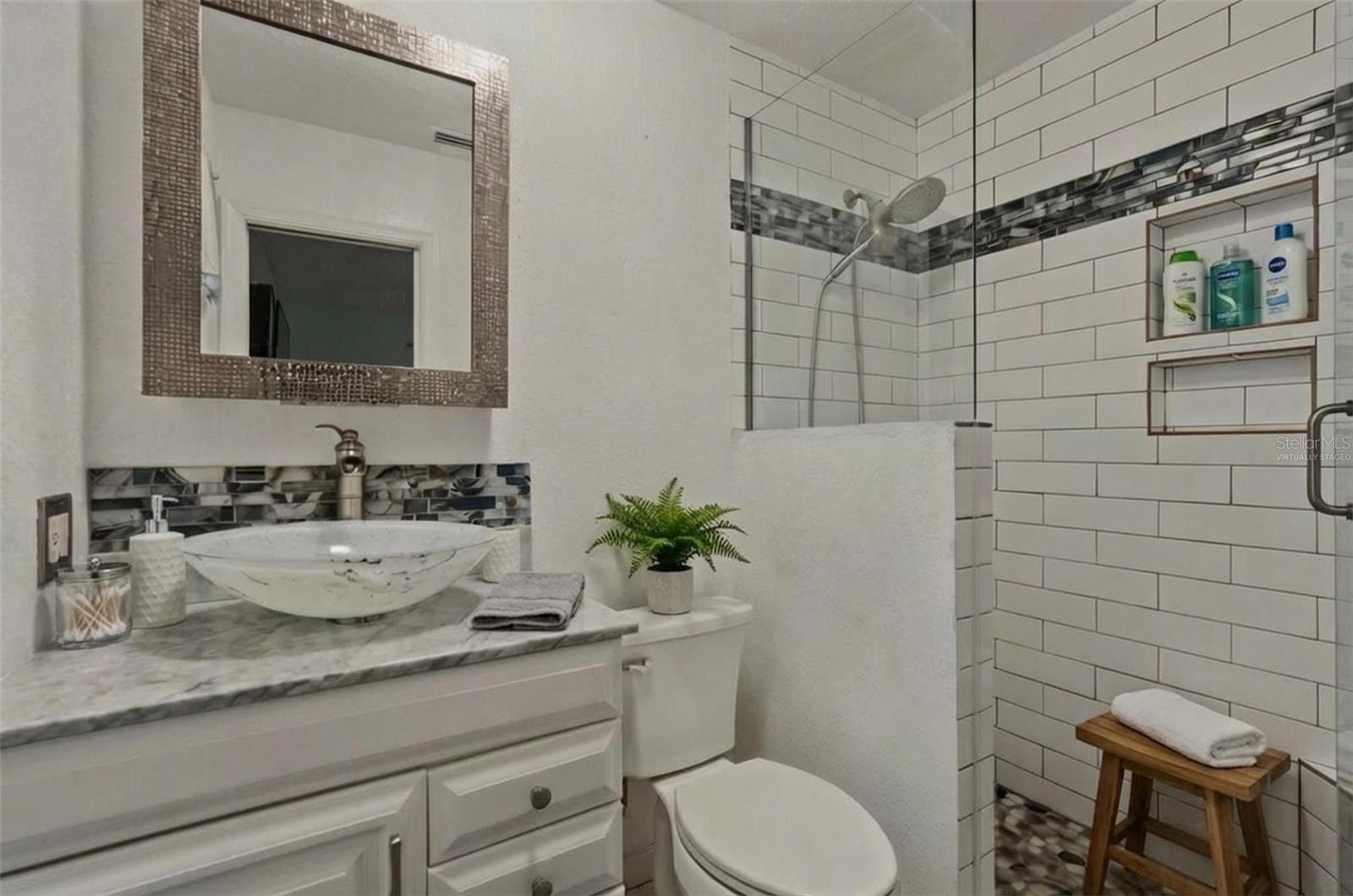 Image 35 of 56 For 2620 49th Avenue N