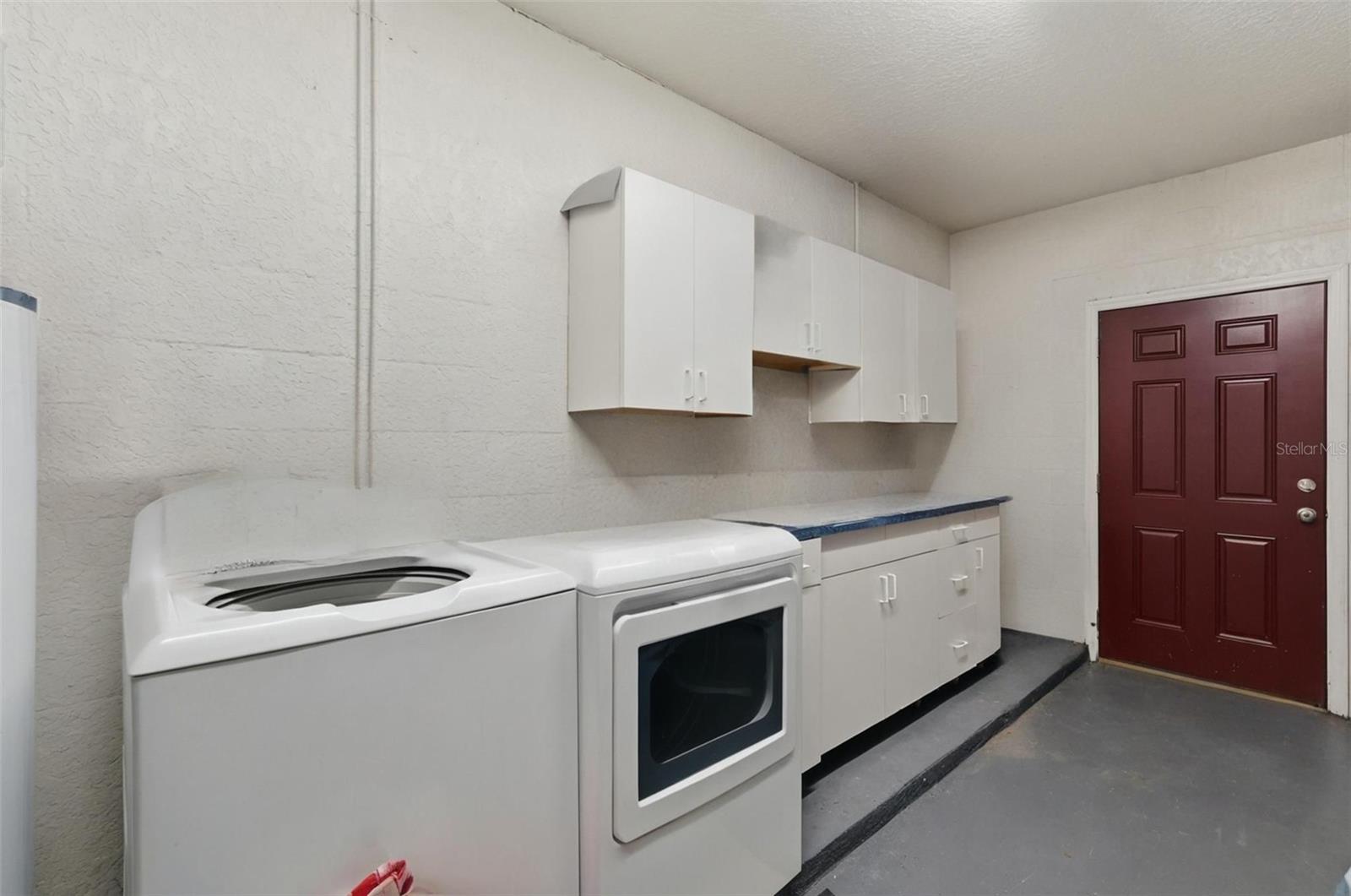 Image 40 of 56 For 2620 49th Avenue N